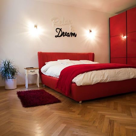 Apartamento Luky10 Braşov Exterior foto