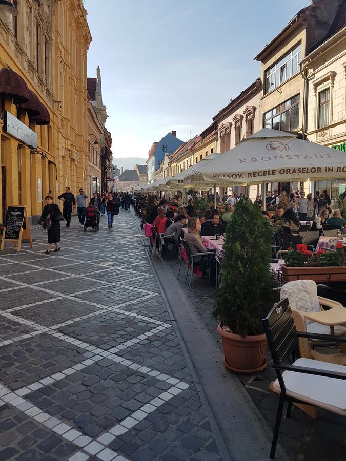 Apartamento Luky10 Braşov Exterior foto