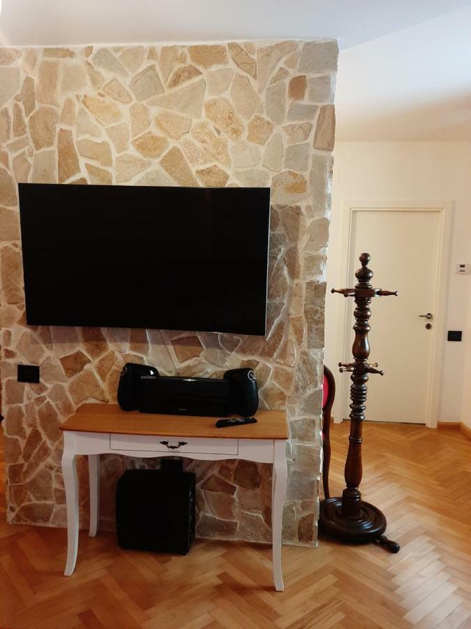 Apartamento Luky10 Braşov Exterior foto