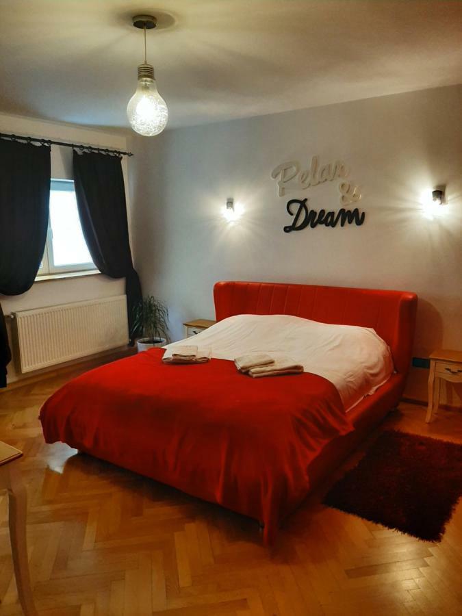 Apartamento Luky10 Braşov Exterior foto